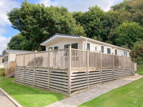 Elm Lodge